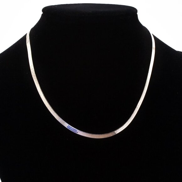Vintage Silver Herringbone Necklace, 925 Sterling Silver Chain, Retro Fashion - Picture 3 of 10